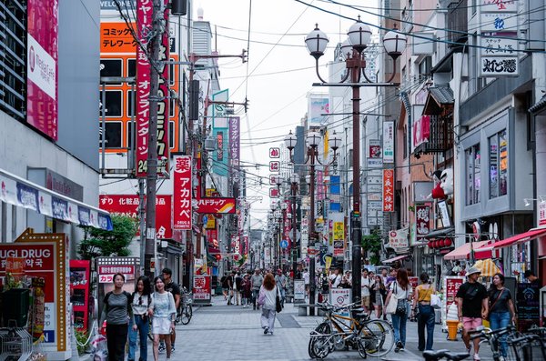 What Are the Effective Strategies for UK Tourism Boards to Promote Local Attractions Using Social Media?